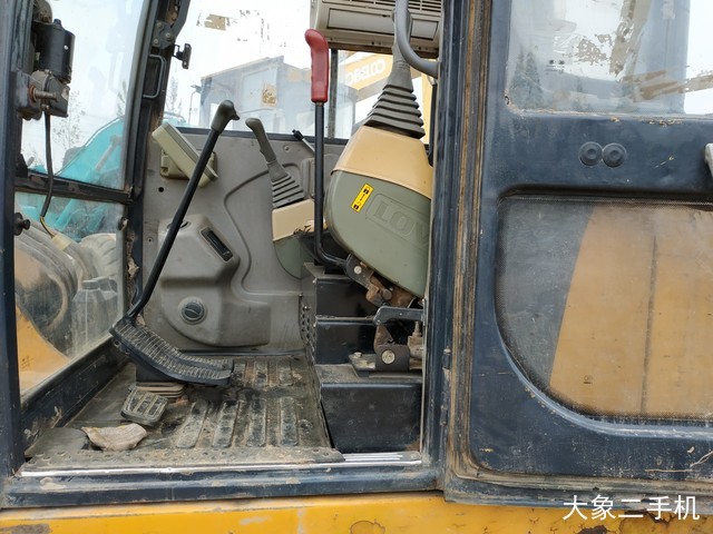 雷沃重工 FR60-7 挖掘机